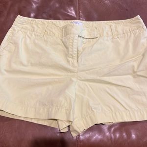 Neon yellow short 🌼